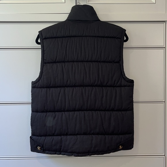 XIRENA reversible “hunter puffer vest” size medium - Picture 3 of 9